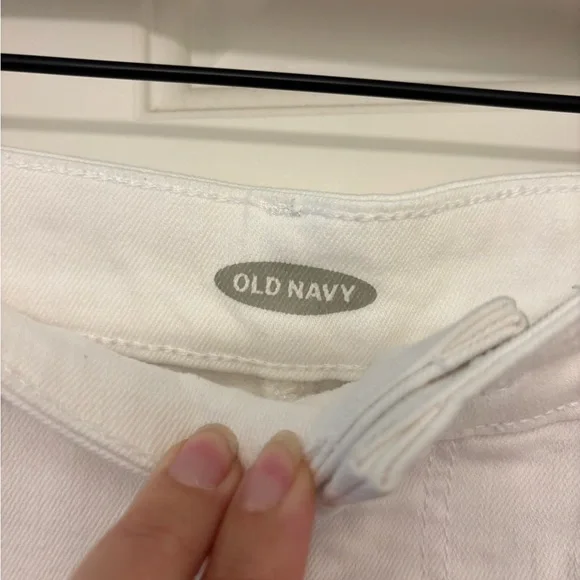 Old Navy White Denim Skirt - Picture 6 of 7